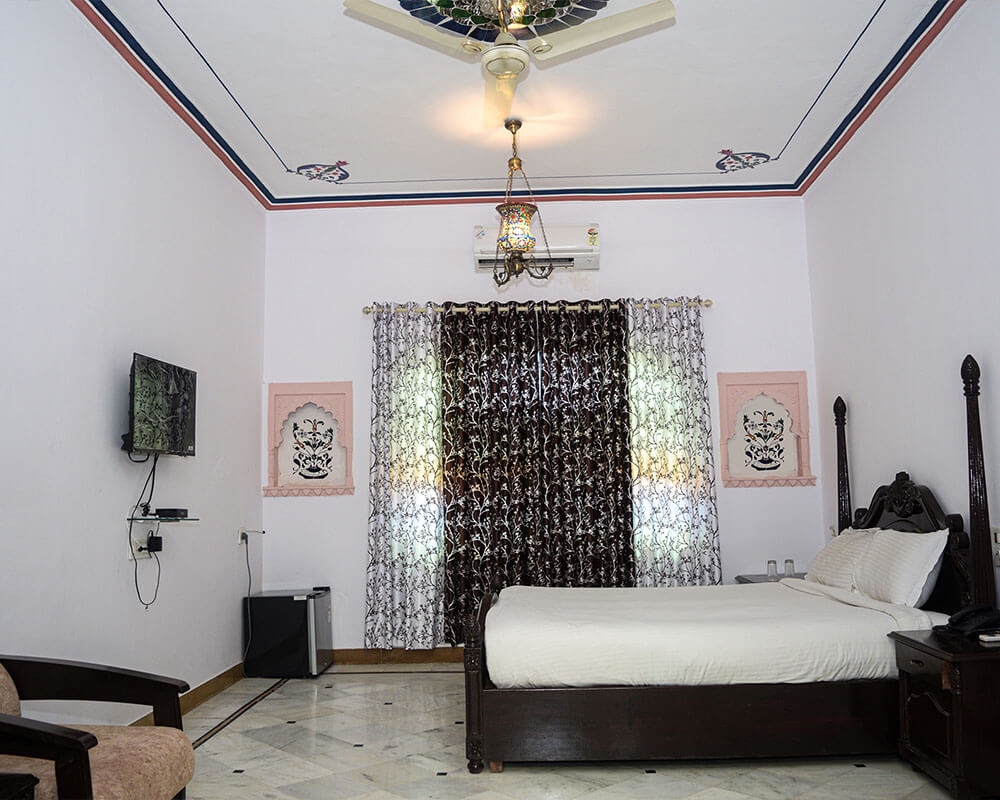 Hotels in Ranakpur Near Jain Temple